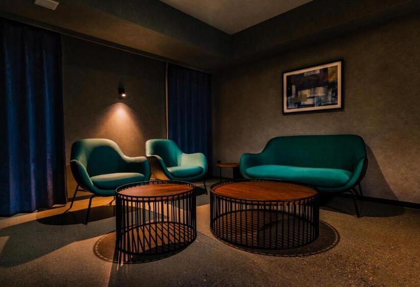 带按摩浴盆的套房, Randor Hotel Namba Osaka Suites