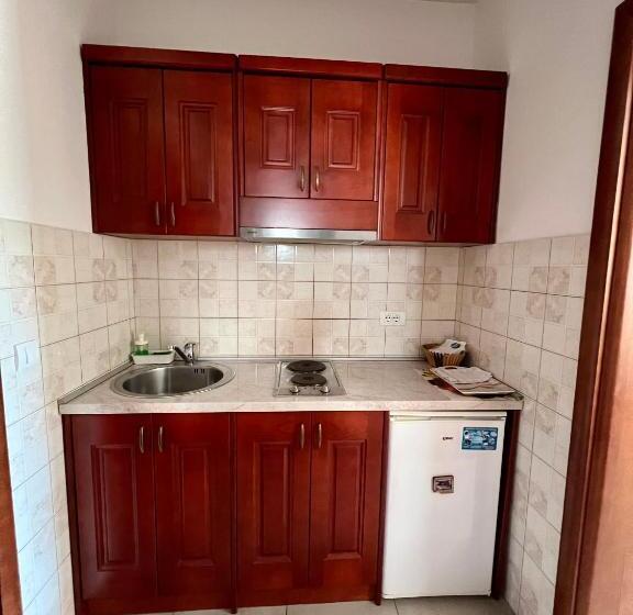 آپارتمان 1 خوابه با بالکن, Apartments Sirena