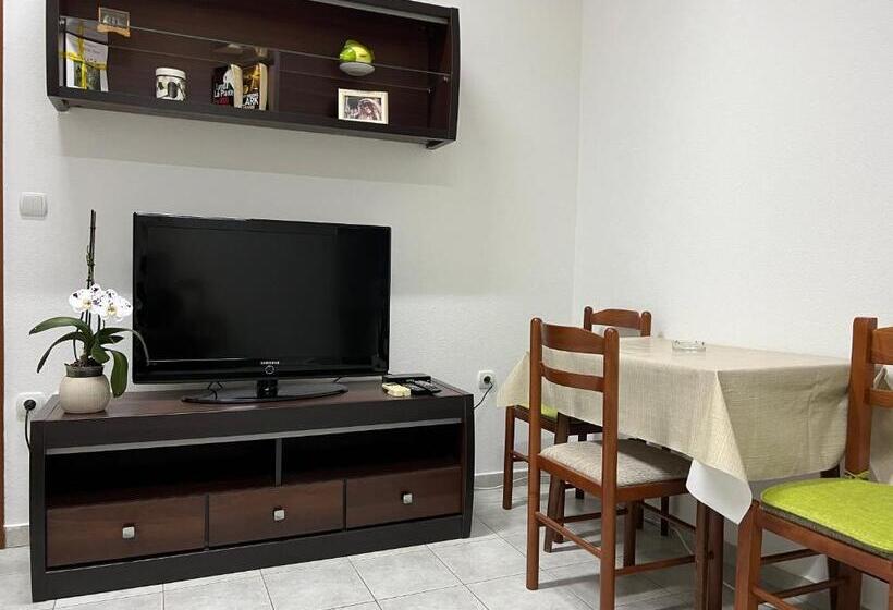 آپارتمان 1 خوابه همکف, Apartments Sirena