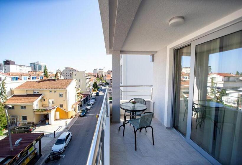 آپارتمان لوکس 1 خوابه, Apartments Sirena