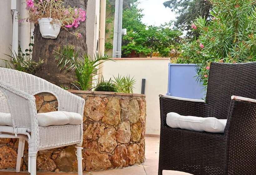 Номер Стандарт с Террасой, Escale Au Soleil Hôtel Et Appart