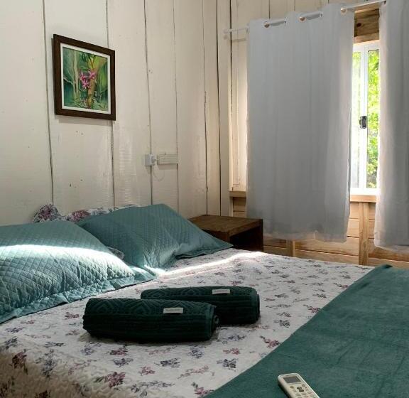 اتاق خانوادگی با چشم‌انداز باغ, Iguassu Eco Hostel   Iguassuecohostel   Eco Suítes
