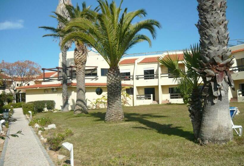 Номер Стандарт Вид на Сад, Praia Da Lota Resort - Beachfront Hotel