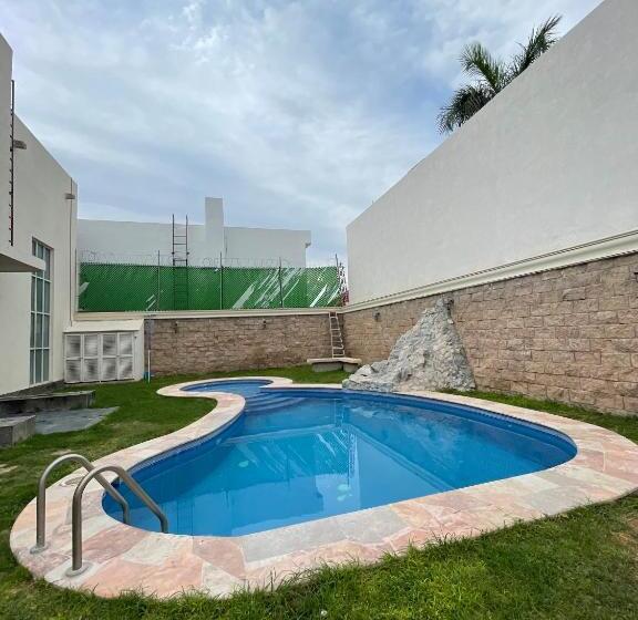 اتاق استاندارد, Room In Guest Room   17 Large Room For Two People