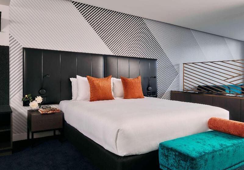 수피리어 스위트, Movenpick Hotel Melbourne On Spencer