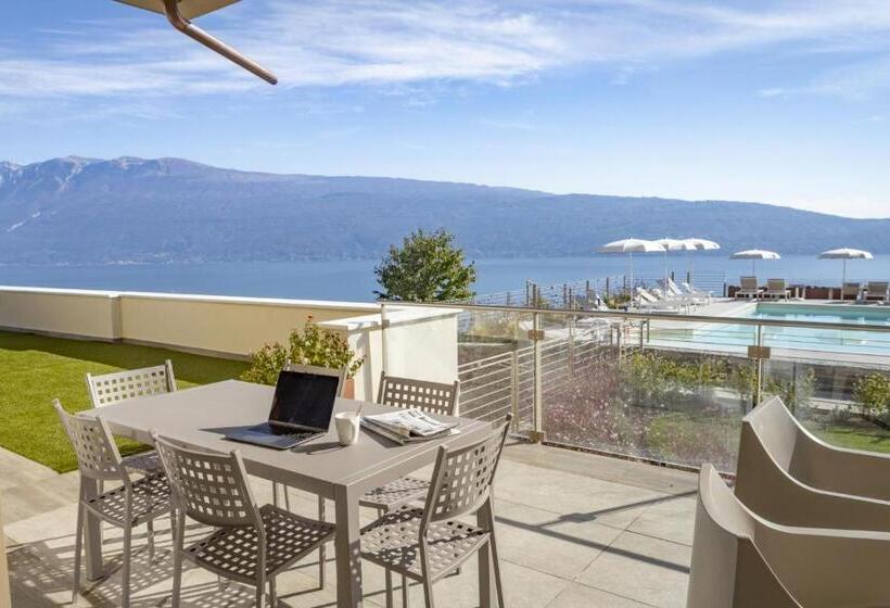 آپارتمان 2 خوابه, Relais Zenner