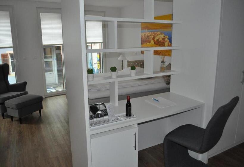 Четырехместный Номер Стандарт, Hôtel De L Ecluse