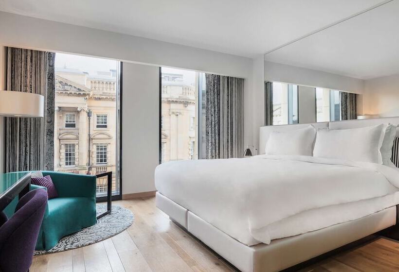 اتاق پرمیوم, Radisson Collection Hotel, Royal Mile Edinburgh