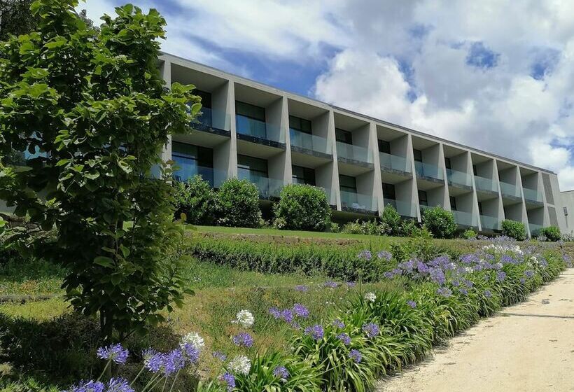 Номер Стандарт Вид на Сад, Douro Palace Hotel Resort & Spa