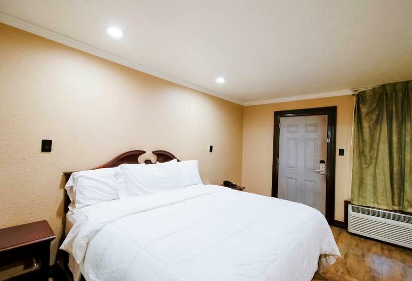 Стандартный Номер Кровать Кинг, Oyo Pinewood Inn & Suites Silsbee