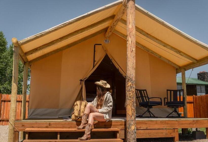 كوخ قياسي, Teton Peaks Resort