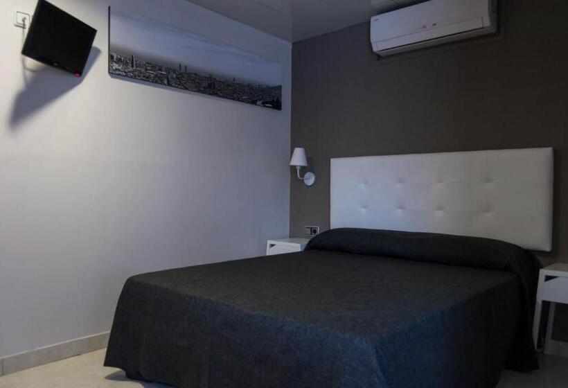 اتاق استاندارد, Hostal Sant Pau