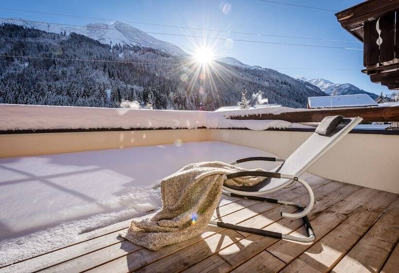 Люкс Повышенной Комфортности, Quality Hosts Arlberg Hotel Zur Pfeffermühle
