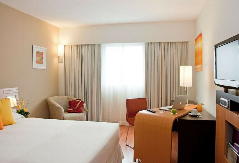 Номер Executive, Novotel Lima San Isidro