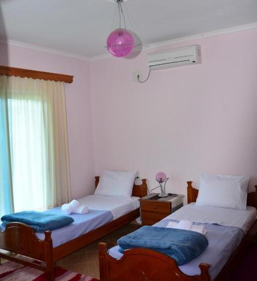 Семейный Номер Вид на Горы, Villa Ago