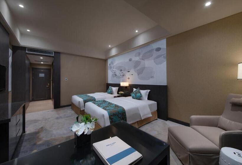Номер Superior, Shenyang Huaqiang Novlion