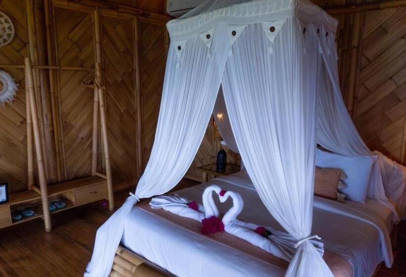 Вилла 1 Спальня Вид на Море, Elang Hillside Bamboo Villas