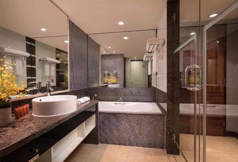 جناح سوبيريور, Crowne Plaza Wuxi City Center