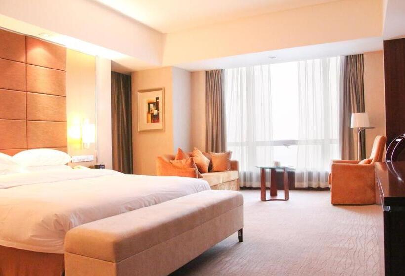 Номер Deluxe, Crowne Plaza Yantai Sea View, An Ihg