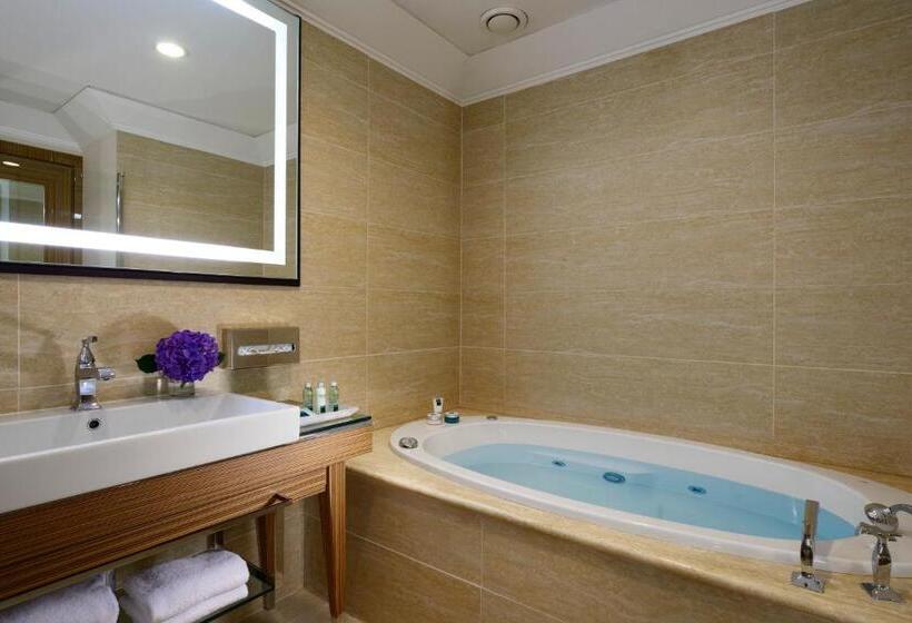 סוויטה משפחתית, Unahotels Decò Roma