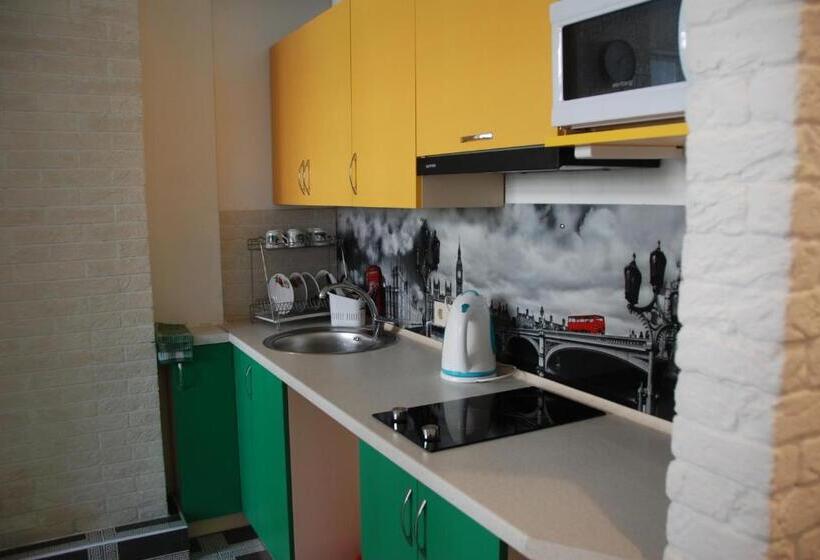 اتاق استاندارد, Green Apple Hostel