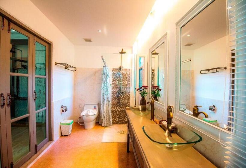 Номер Deluxe Кровать Кинг, Eoutfitting Doikham Resort