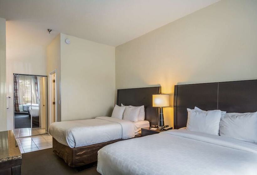 스위트, Clarion Inn & Suites Central Clearwater Beach