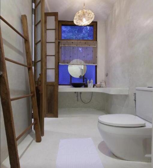 سوییت با چشم‌انداز استخر, Proud Phu Fah Maerim Resort