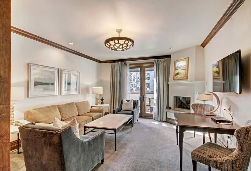 Junior Suite, The Arrabelle At Vail Square, A Rockresort
