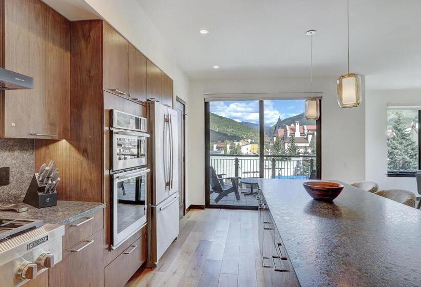 Apartament 1 Sypialnia z Widokiem, The Arrabelle At Vail Square, A Rockresort