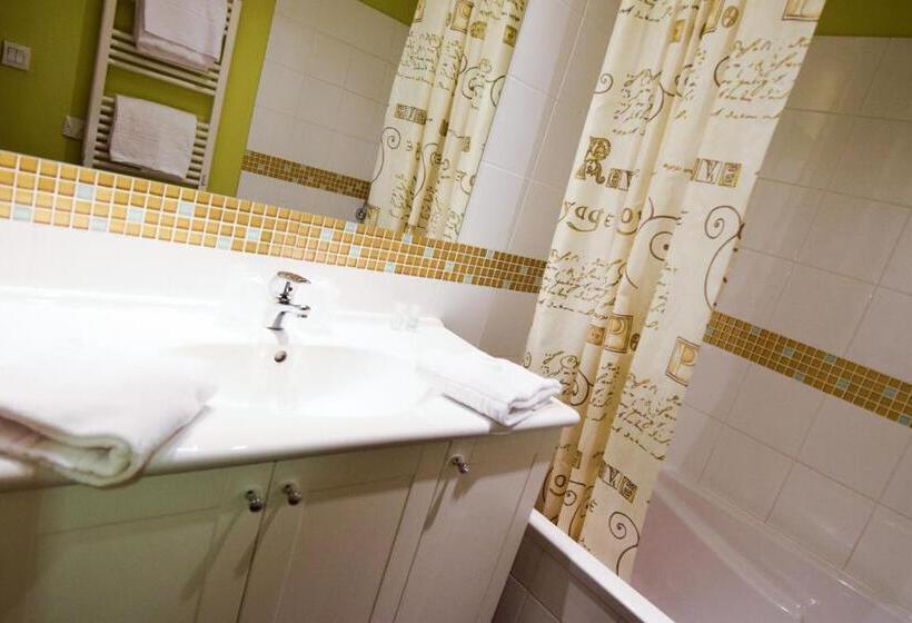 스탠다드 스튜디오, Residhotel Lyon Lamartine