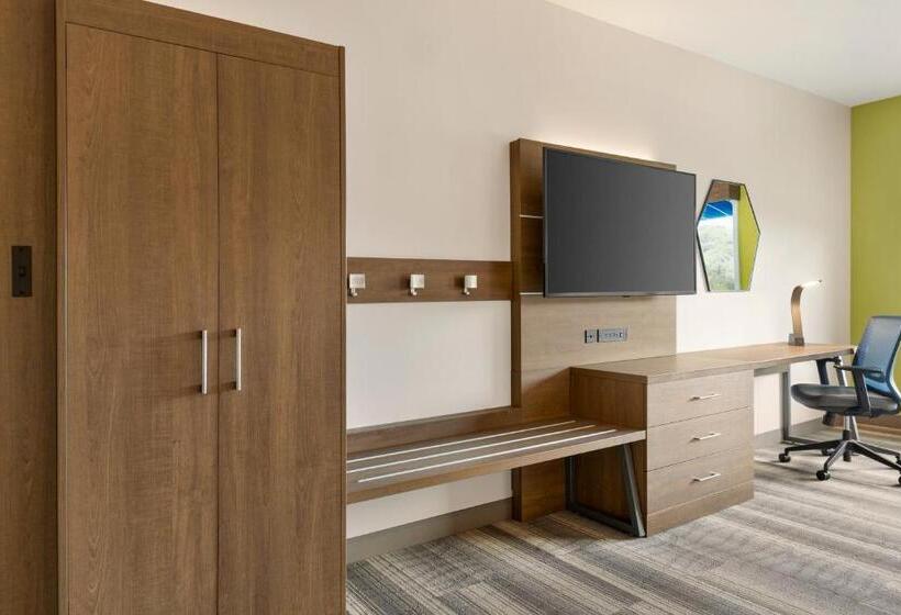 장애인을 위한 스탠다드 룸, Holiday Inn Express & Suites   Ukiah, An Ihg