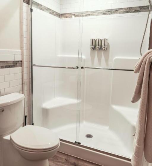 اتاق استاندارد با تخت بزرگ, Clear Creek Inn