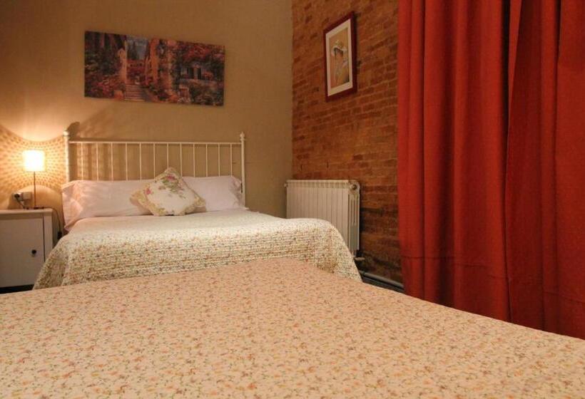 Пятиместный Стандартный Номер, Hostal Orleans