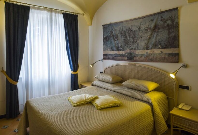 Номер Стандарт Трехместный, Bellevue Suite