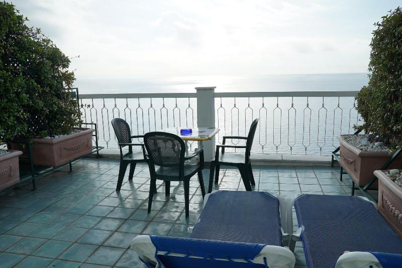 Полулюкс Вид на Море, Bellevue Suite