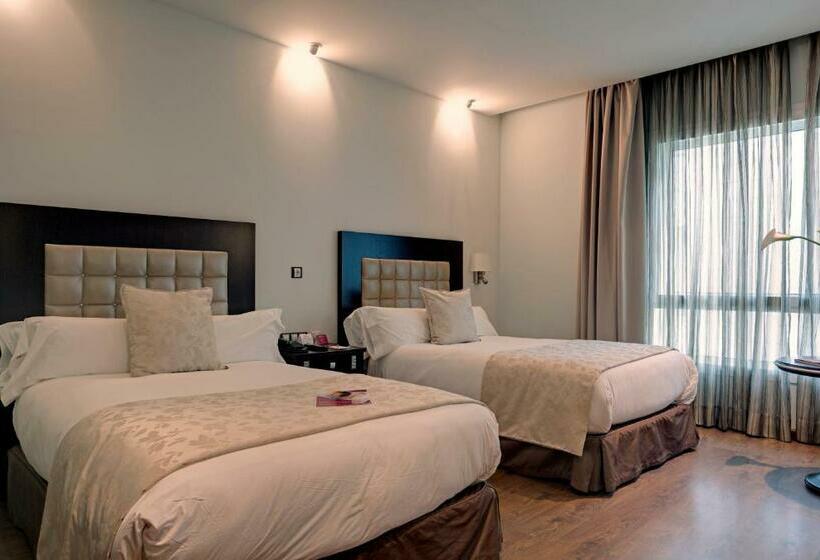 اتاق لوکس, Crowne Plaza Madrid Airport