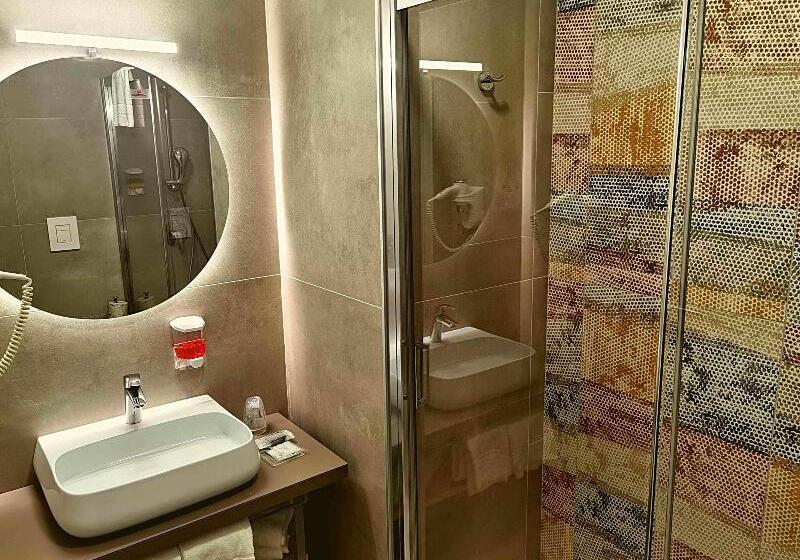 اتاق استاندارد چهار تخته, President Hotel Palermo