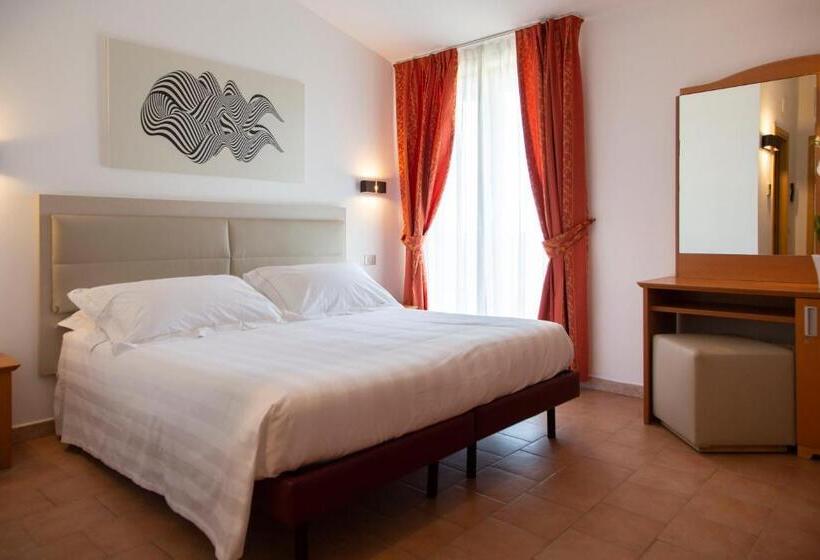 اتاق استاندارد چهار تخته, Villa Paradiso