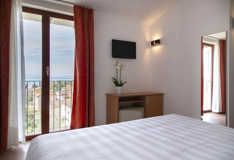اتاق استاندارد با چشم‌انداز دریاچه, Villa Paradiso