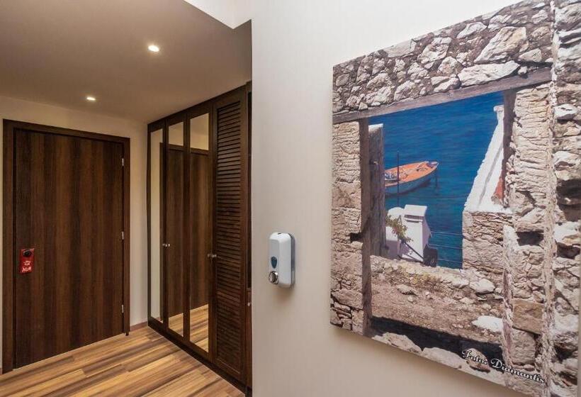 Люкс, Ladiko Suites   Faliraki