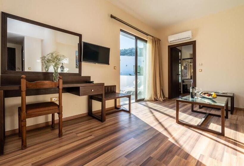 Люкс, Ladiko Suites   Faliraki