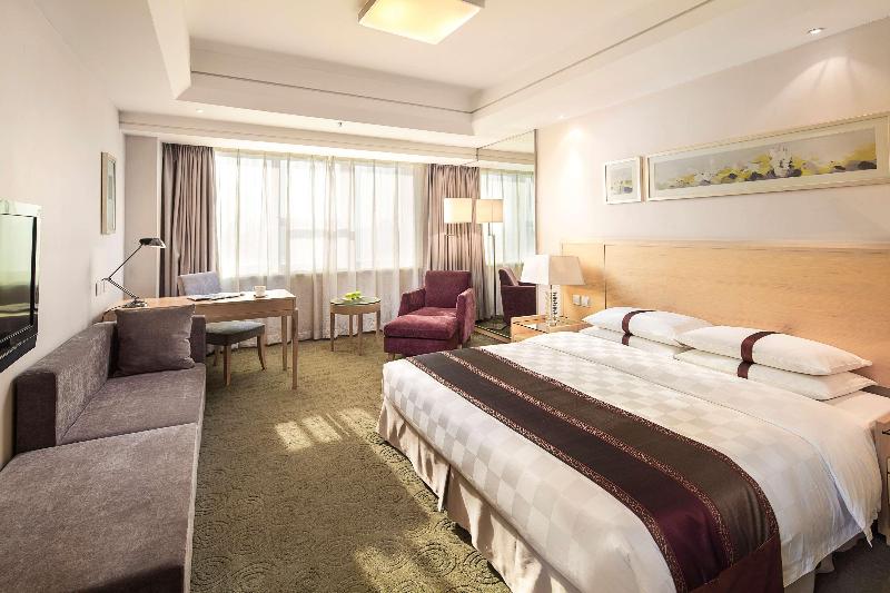 اتاق راحتی, Park Hotel Serena