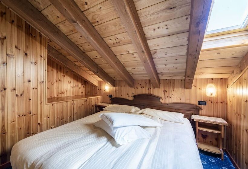 Апартаменты 2 Спальни, Santa San