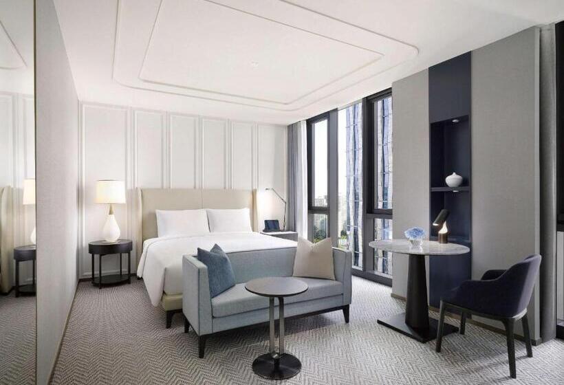 Номер Deluxe Кровать Кинг, Sofitel Ambassador Seoul Hotel & Serviced Residences