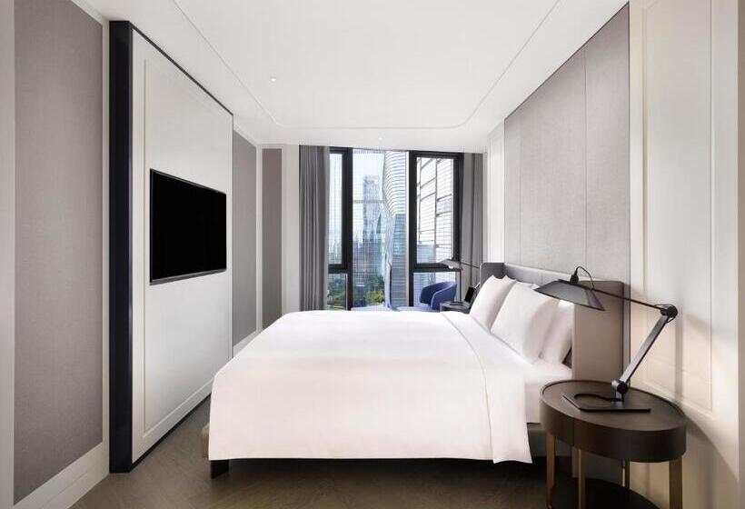 Люкс Deluxe Кровать Кинг, Sofitel Ambassador Seoul Hotel & Serviced Residences