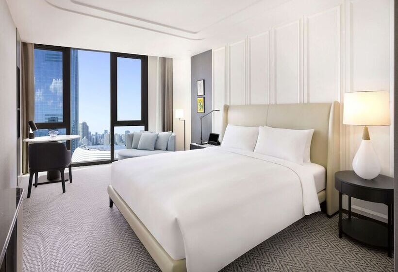 Номер Deluxe Вид на Озеро, Sofitel Ambassador Seoul Hotel & Serviced Residences