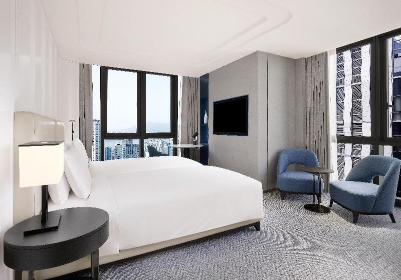 Номер Deluxe, Sofitel Ambassador Seoul Hotel & Serviced Residences