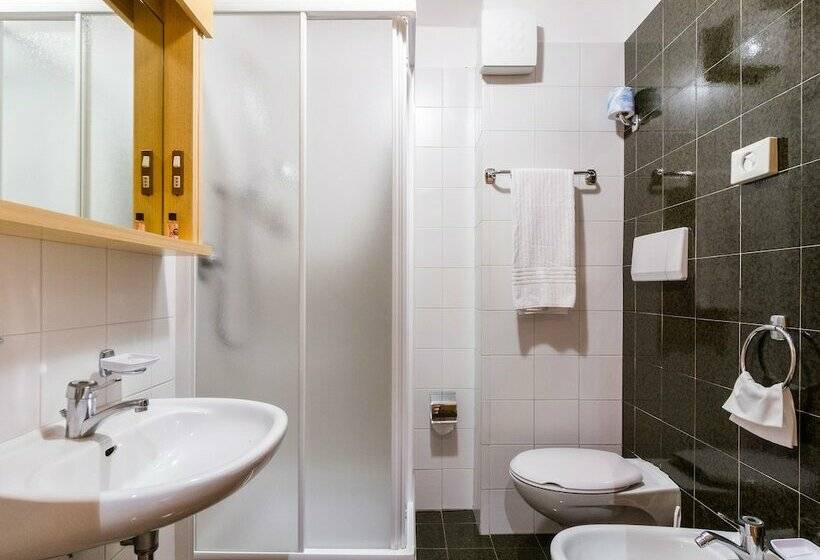 إستوديو قياسى, Apartments Lores