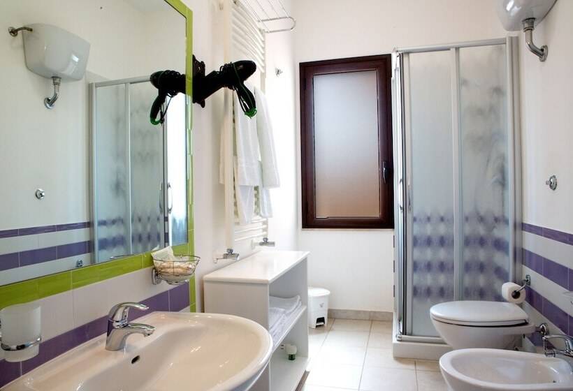 Четырехместный Номер Стандарт, B&b Il Mandorlo